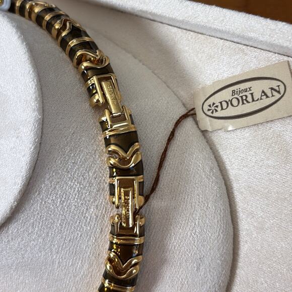 D D\'Orlan Gold Plated Necklace with Enamel 16-18\